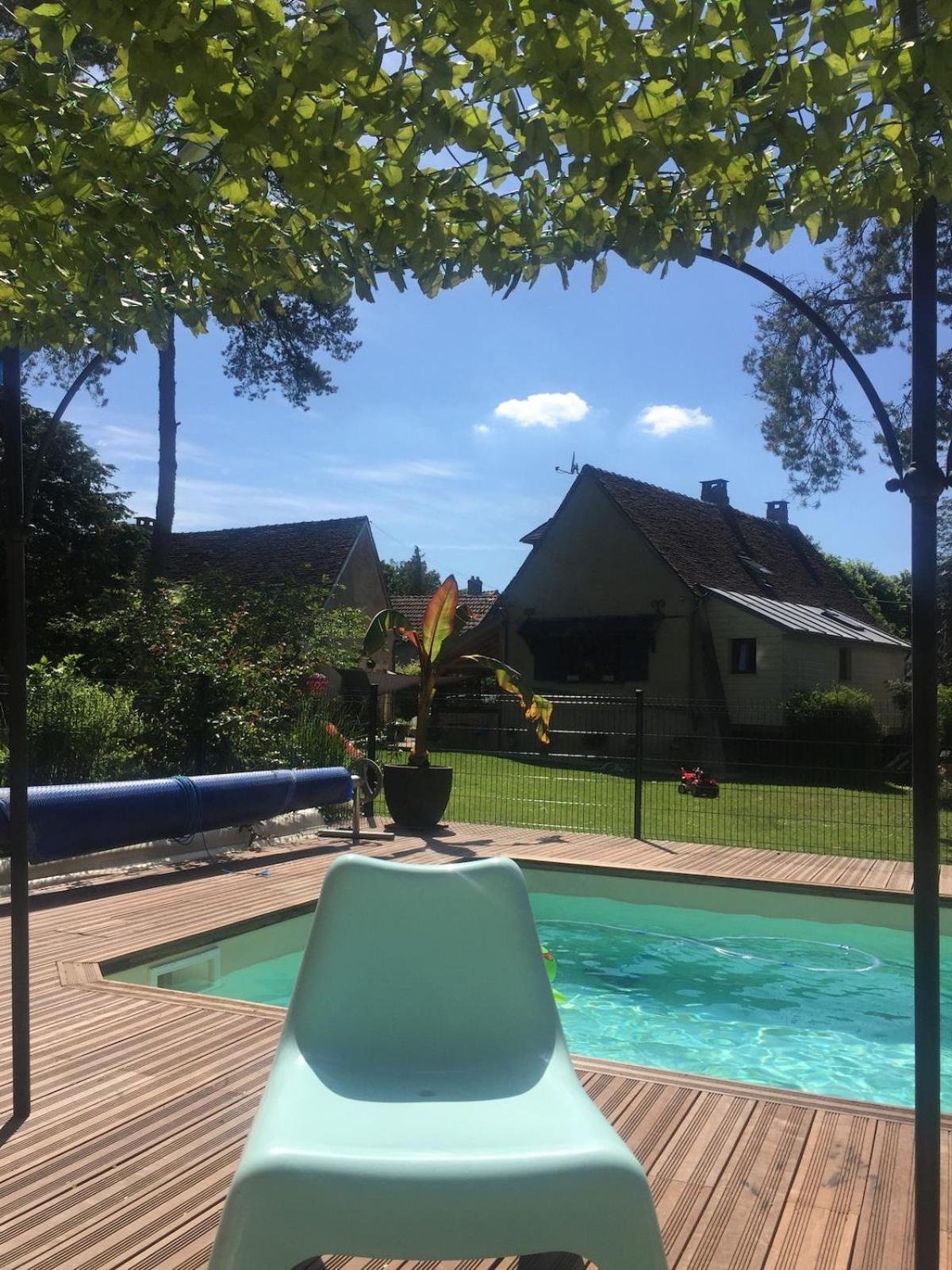 Villa Le Refuge De Valprofonde Villeneuve-sur-Yonne Esterno foto